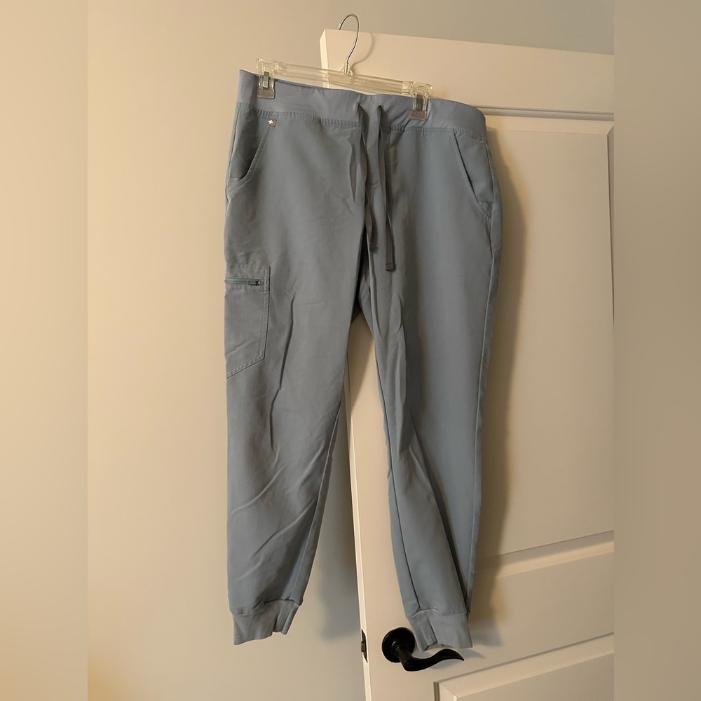 FIGS dusty blue Zamora jogger scrub pants size large